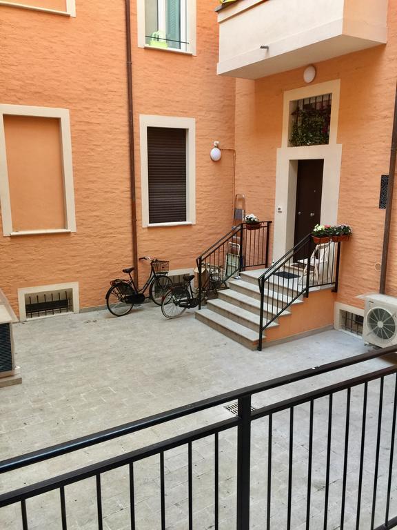 Апартаменты Residenza Sant'Orsola Azzurra Mazzini Болонья Экстерьер фото